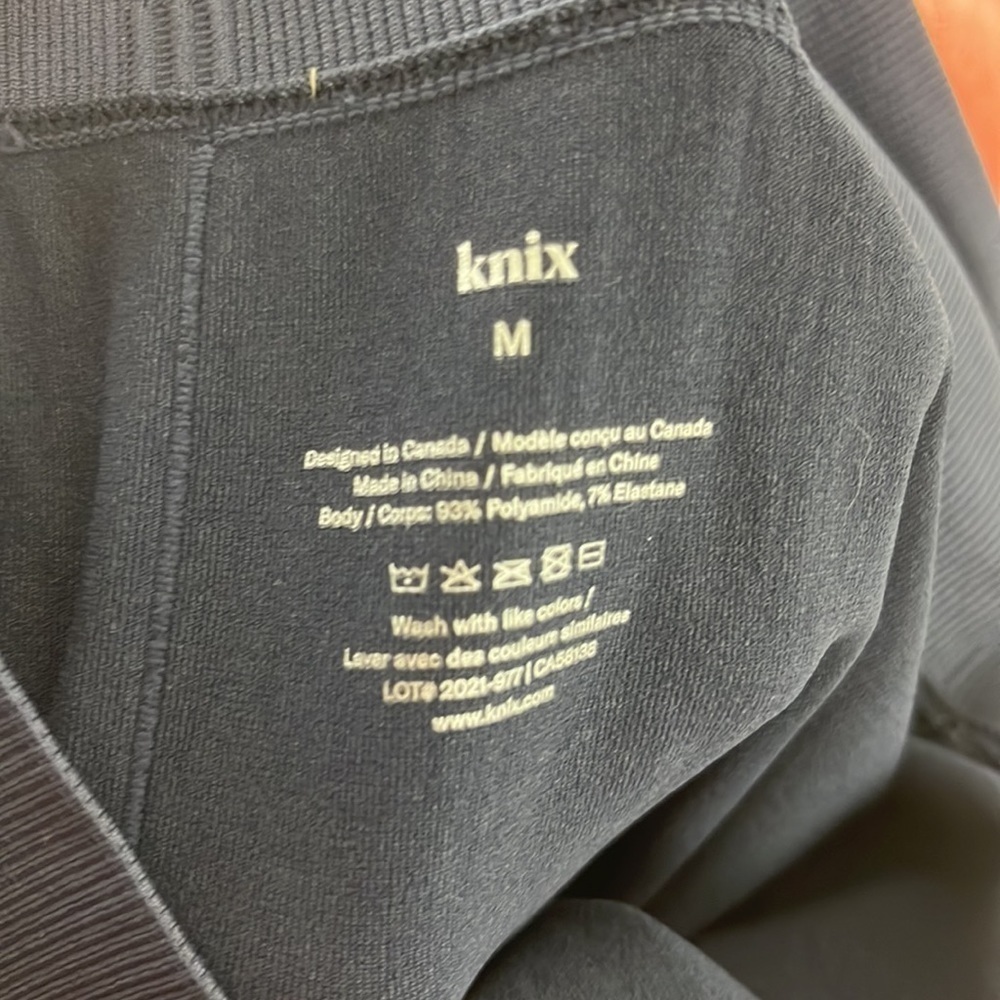 Knix NWT Good to Go Seamless Leggings in Twilight Navy - Picture 8 of 8
